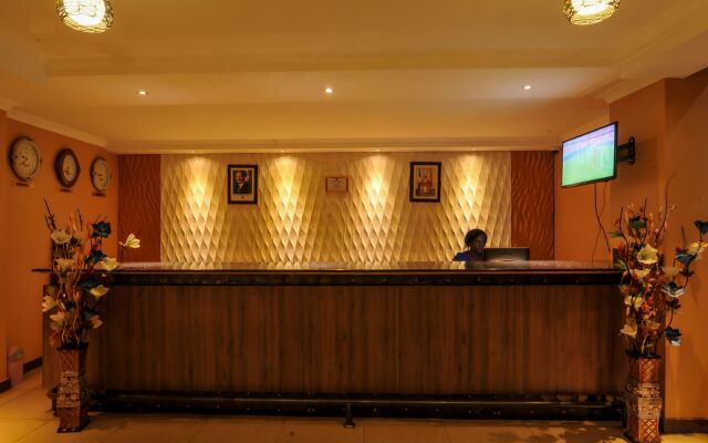 Russel Hotel