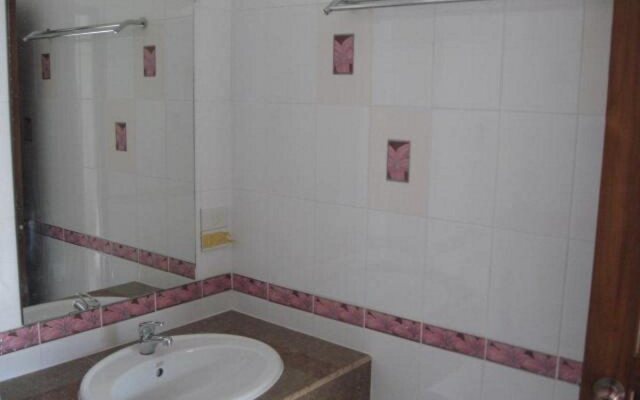 OYO 794 Nice Mum Lodge