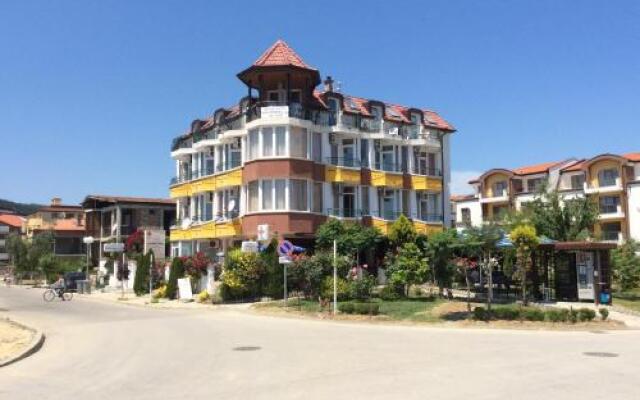 Sunny Island Obzor