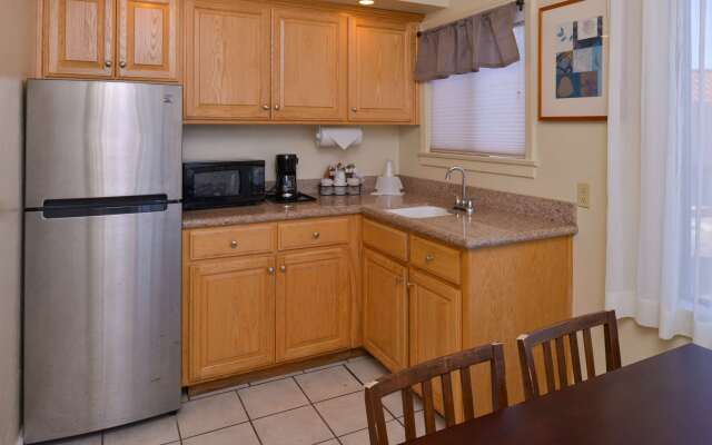 Edgewater Inn And Suites