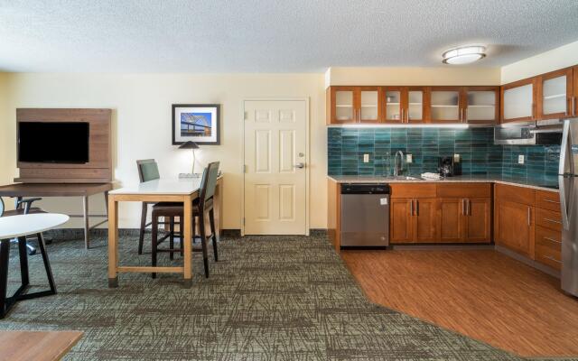 Staybridge Suites Memphis - Poplar Ave East by IHG
