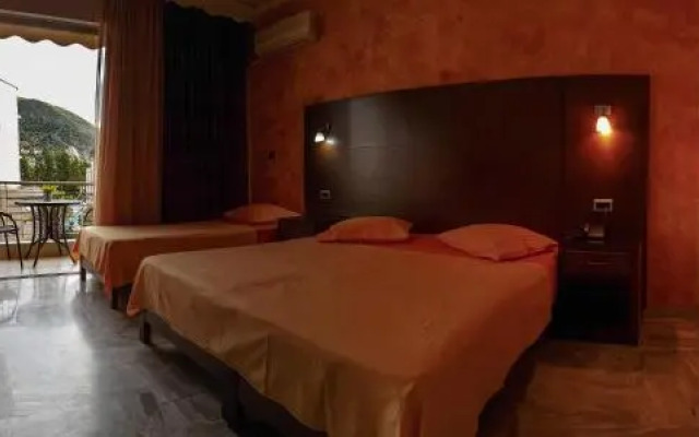 Studios Asteria