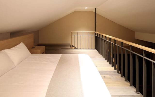 Dukgu Hot Spring Hotel