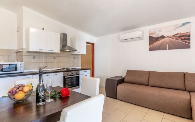 Waterfront Apartment in Vir With Balcony and Barbecue