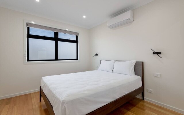 Impressive & Spacious new Townhouse@preston