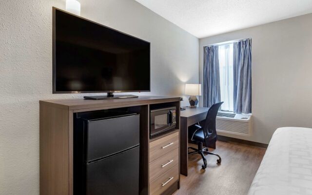 Clarion Pointe Raleigh Midtown