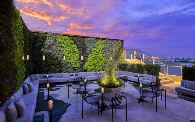 Kimpton Qiantan Shanghai by IHG