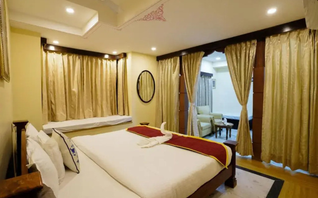 Treehouse Raj Bagh A Boutique Heritage Hotel