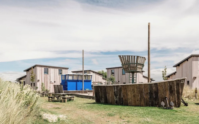 Woodlodge in Duynpark With Scenic Views