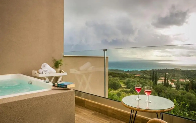 Diana Suites Deluxe Suite With Spa Bath