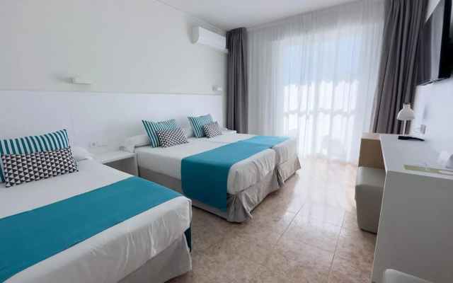 Отель BLUESEA Piscis - Adults Only