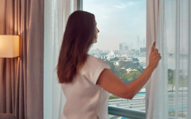 Flora Creek Deluxe Hotel Apartments Dubai