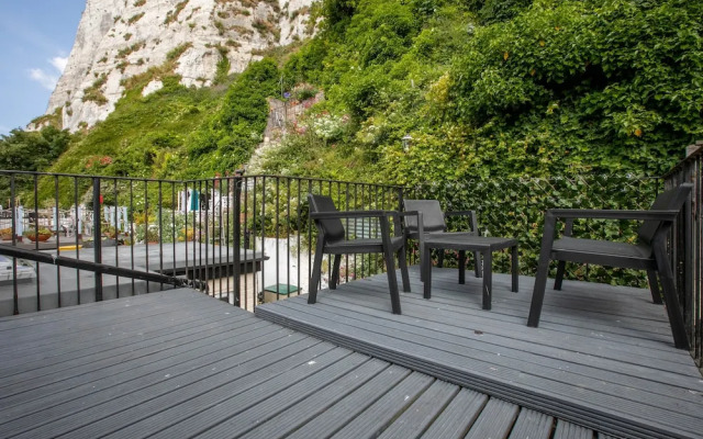 Stylish 2Bd Family Hideaway In Dover