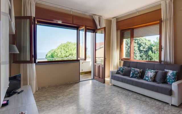 Luxurious Apartment in Briatico Calabria with Sea view