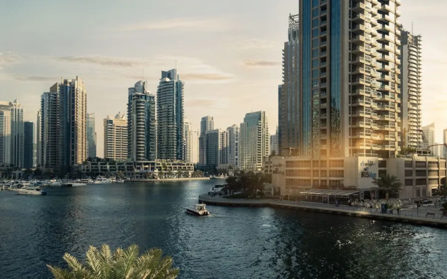 LUX The Cayan Superior Suite 2