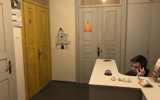 Mister Econom Hotel - Hostel