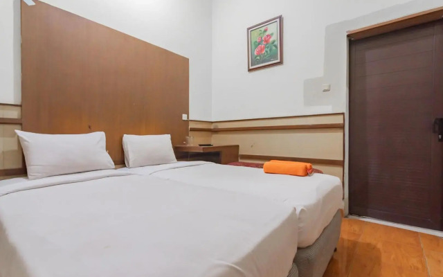OYO 228 Hotel Lodaya