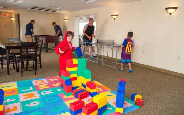 Reges Oceanfront Resort