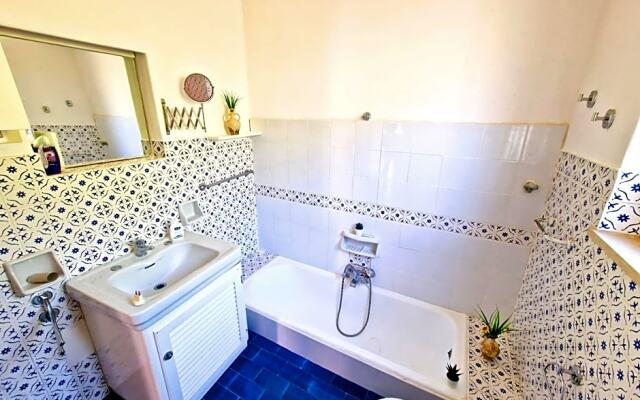 Luna Caprese Room