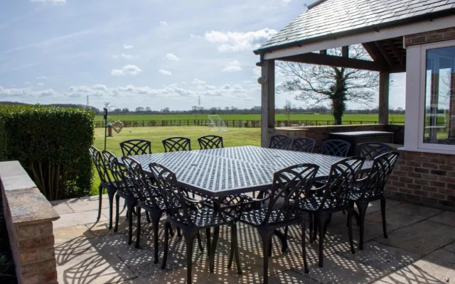 Wressle Grange (farmhouse)