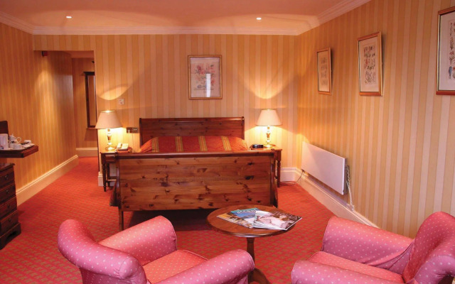 New House Country Hotel