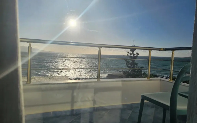 1bed Beachfront With Seaview Balcony - 5mintobeach