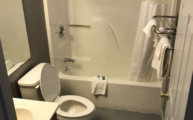 Travelers Inn and Suites