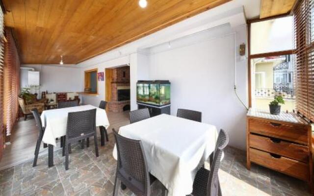 Adalı Hostel & Pansiyon