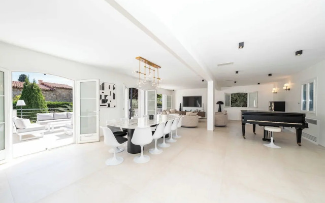 Sumptuous Villa - AC- 6br- 12p- Cannes