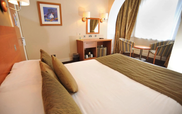 Golden Lion Hotel