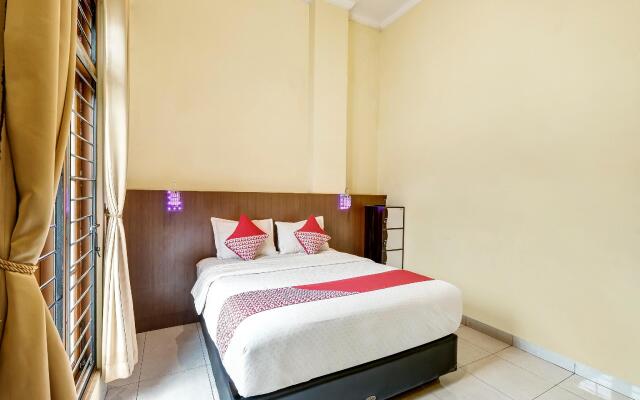 OYO 90910 Pondok Tamsis