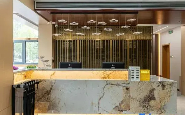 Yizhi Hotel (Fan County Ophthalmology Hospital)
