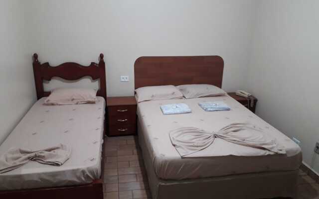 BBB SimpleRooms Estao da Luz SP