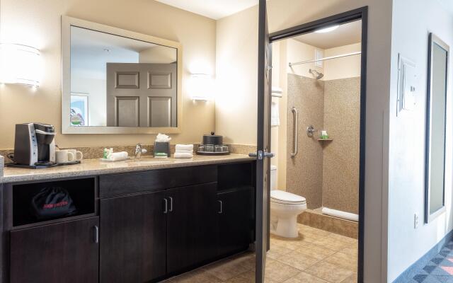 Holiday Inn Oceanside Camp Pendleton Area by IHG