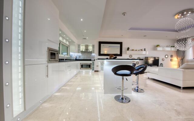 Tiara Ruby - PRM 01 - PJ