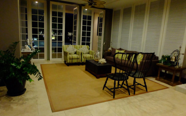 Pool Access 2 Bedrooms Autumn Hua Hin A116