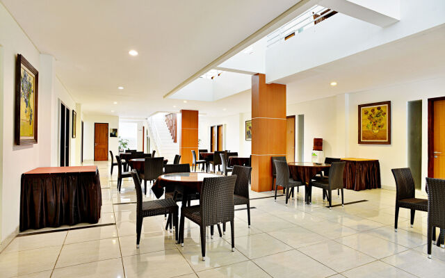 ZEN Rooms Prime Taman Siswa