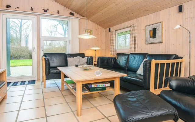 6 Person Holiday Home in Oksbol-by Traum