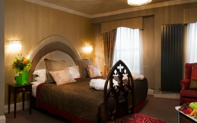 Hatherley Manor Hotel & Spa