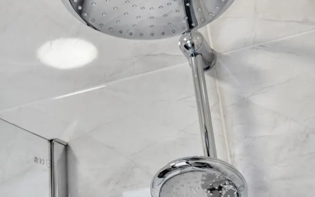 Immaculate Luxury Studio in London