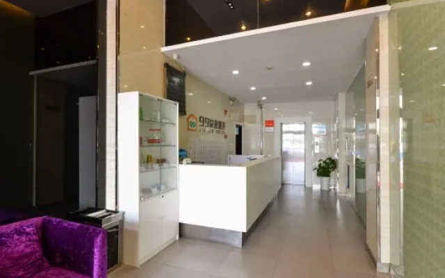 Rooftop 99 Express Hotel