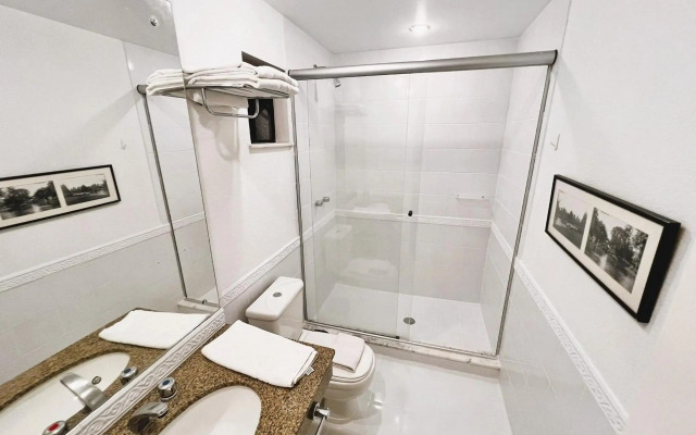 Slaviero Suites Curitiba Soho