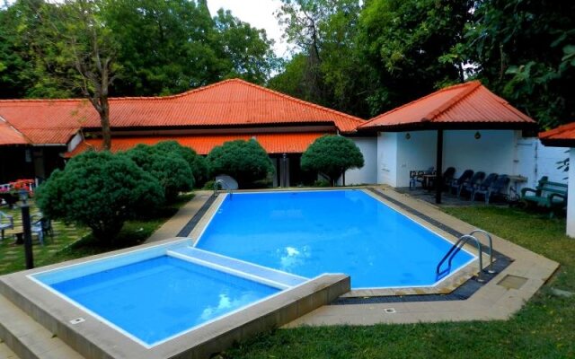 Jayasinghe Holiday Resort