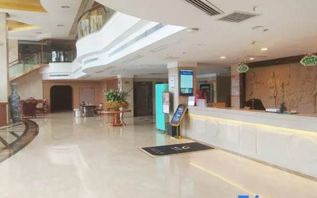 Vienna Hotel (Xiaoyi Wanda Plaza Municipal Government Branch)