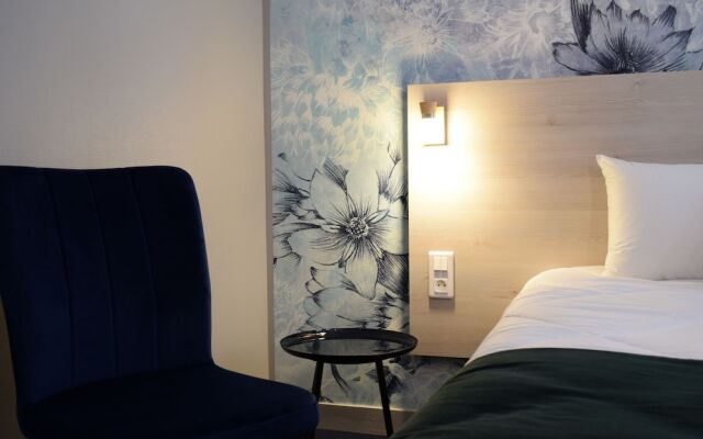 Brit Hotel Au Pays de Vitre