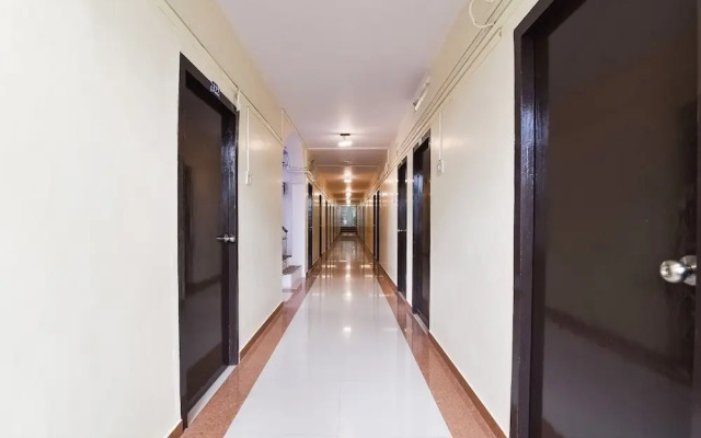 OYO Flagship 36422 Hotel Maruthi