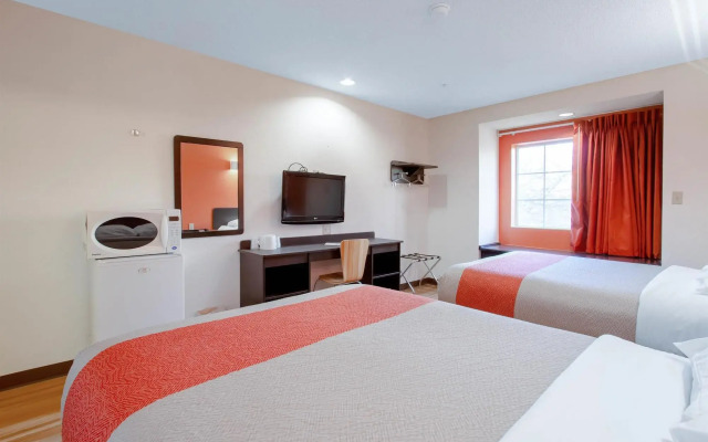 Motel 6 El Paso, TX - Southeast