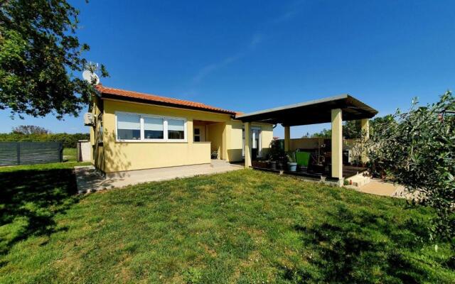 Holiday House Romi