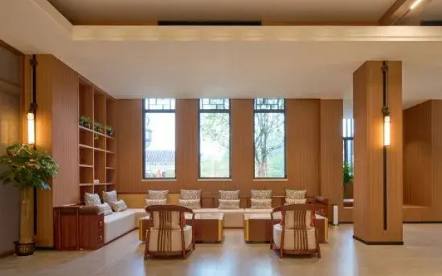 Jinjiang Renjoy Hotel