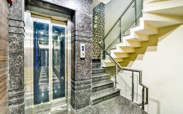 FabHotel Golden Temple I